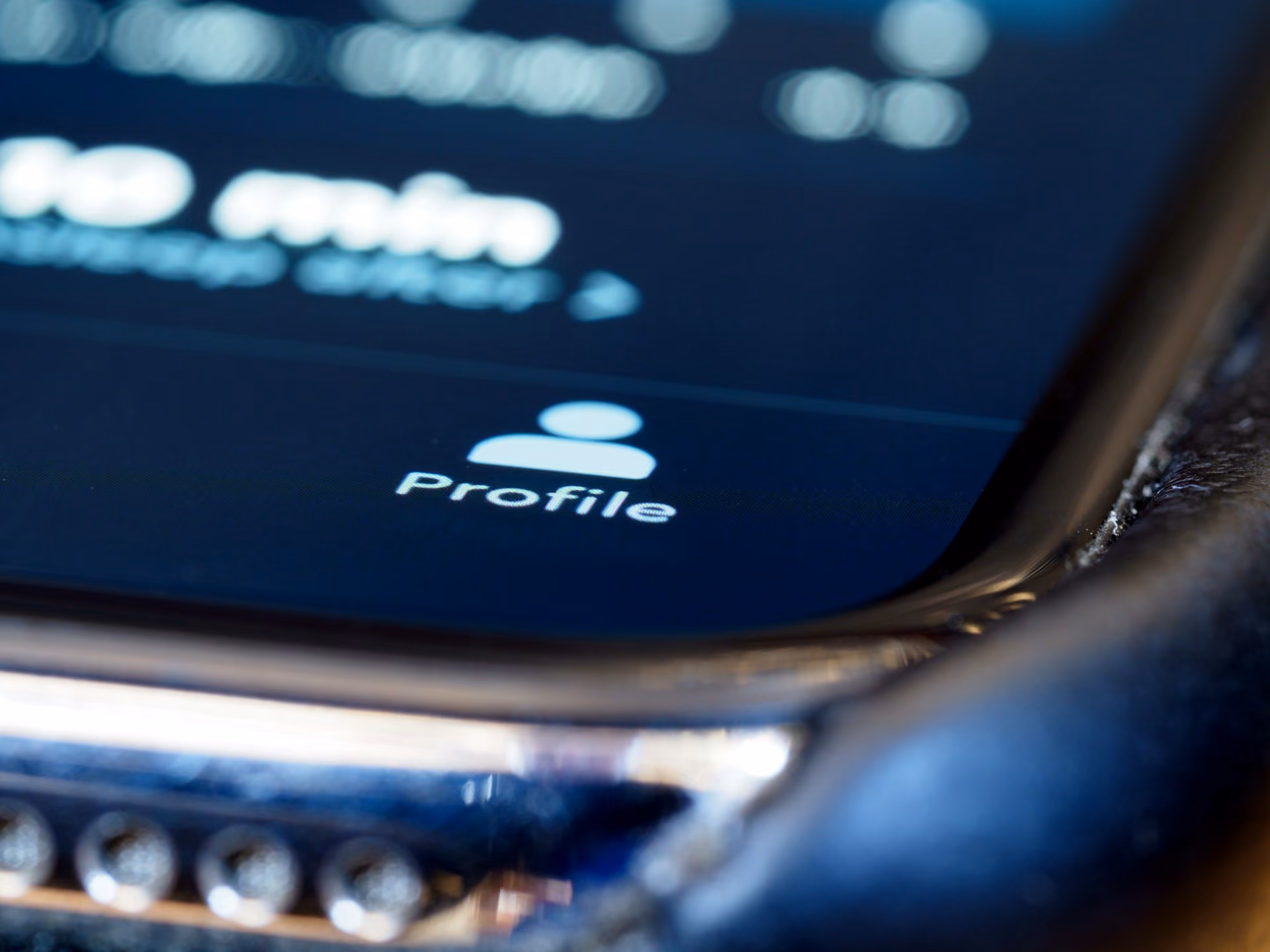Smartphone screen showing account profile and privacy settings
